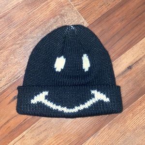 CHINATOWN MARKET Smiley Face Beanie